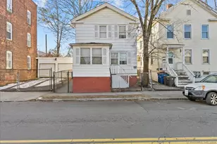 348 Blatchley Ave, New Haven, CT 06513 - Photo 1