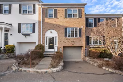 205 Main Street #APT 19, New Canaan, CT 06840 - Photo 1