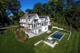 11 Manitou Ct, Westport, CT 06880 - Photo 3