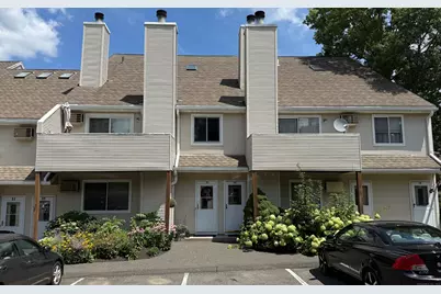 136 Pembroke Road #4-34, Danbury, CT 06811 - Photo 1