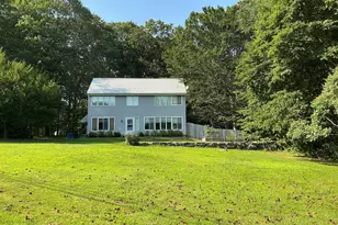 21 Willow Dr, Montville, CT 06382 - Photo 1