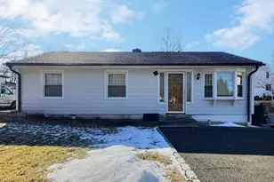 56 Bradley Pl, Stamford, CT 06905 - Photo 1