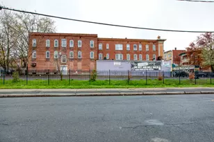 821 Park St, Hartford, CT 06106 - Photo 1