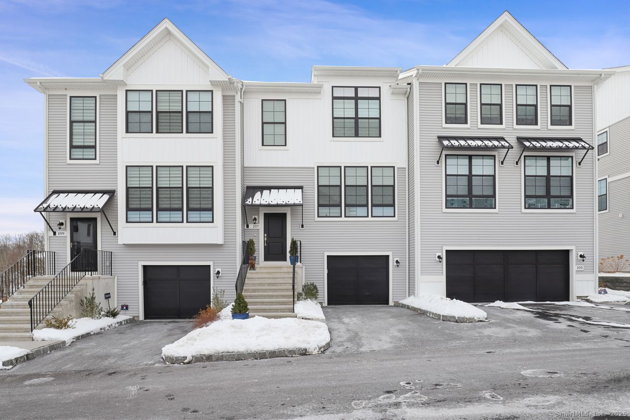 107 Brentwood Cir #107, Danbury, CT 06810 - MLS 24073728 - Coldwell Banker