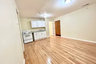 135 W Main St, Waterbury, CT 06702 - Photo 1