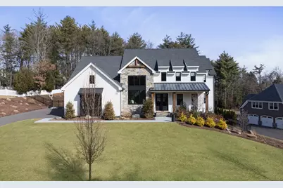 28 Bridgehampton Crossing, Farmington, CT 06085 - Photo 1