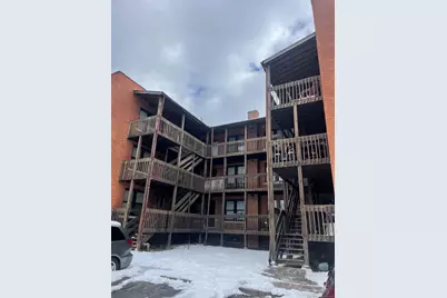 379 Woodland Street #APT 2C, Hartford, CT 06112 - Photo 1