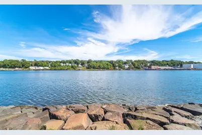 18 Front Street #18, New Haven, CT 06513 - Photo 1