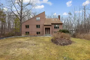 20 Lakecrest Dr, Danbury, CT 06811 - Photo 1