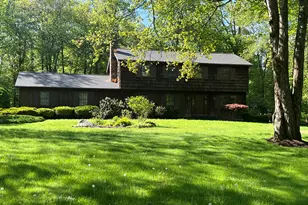 10 Tanglewood Dr, Danbury, CT 06811 - Photo 1