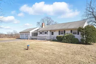 1527 King St, Enfield, CT 06082 - Photo 1