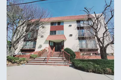 300 Seaside Avenue #1E, Stamford, CT 06902 - Photo 1