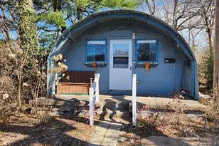 242 Barnes Ave, New Haven, CT 06513 - Photo 1