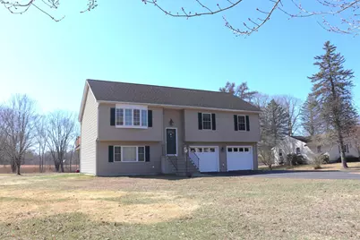 7 Pleasant Street, East Windsor, CT 06088 - Photo 1