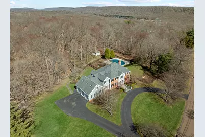 5 Olde Country Road, Woodbridge, CT 06525 - Photo 1