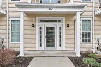 124 Center Meadow Lane #124, Danbury, CT 06810 - Photo 1