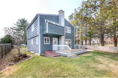 10 Stanwick Place #Rear, Stamford, CT 06905 - Photo 1