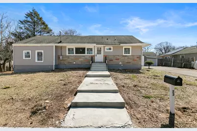 23 Giles Avenue, North Haven, CT 06473 - Photo 1