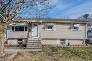 30 Earl St, Bristol, CT 06010 - Photo 1