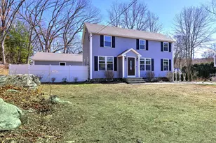58 Shadduck Rd, Middlebury, CT 06762 - Photo 1