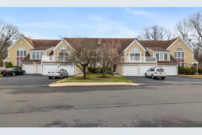 600 Washington Avenue #APT B5, North Haven, CT 06473 - Photo 1