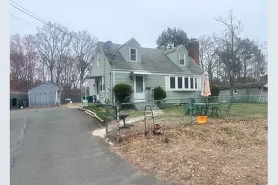 18 Walsh Street, Bloomfield, CT 06002 - Photo 1