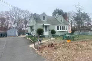 18 Walsh St, Bloomfield, CT 06002 - Photo 1