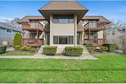 1242 Hope Street #APT 2, Stamford, CT 06907 - Photo 1