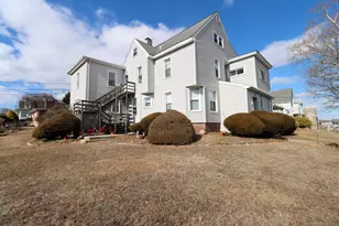 179 Montauk Ave, New London, CT 06320 - Photo 1