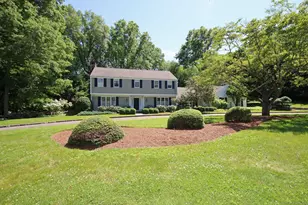 125 Silver Spring Rd, Fairfield, CT 06824 - Photo 1