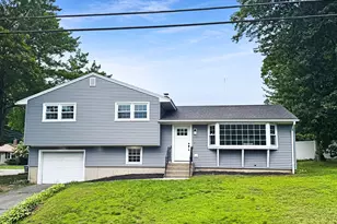 8 Linda Ct, Naugatuck, CT 06770 - Photo 1