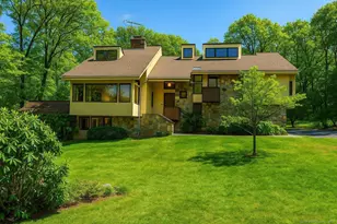 41 Seeley Rd, Trumbull, CT 06611 - Photo 1
