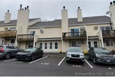 8 Rose Lane #APT 22-7, Danbury, CT 06811 - Photo 1