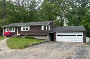 7 Glen Cir, Seymour, CT 06483 - Photo 1