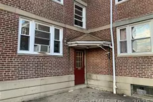 53 Canaan Ct, Stratford, CT 06614 - Photo 1