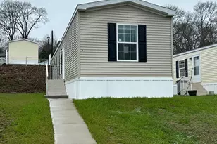 435 High St, Groton, CT 06355 - Photo 1