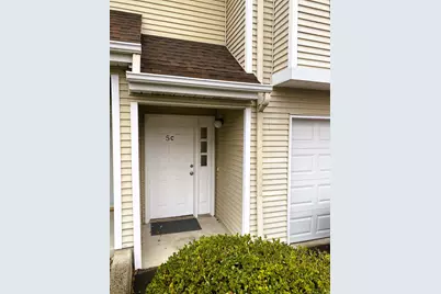 2390 State Street #APT 5C, Hamden, CT 06517 - Photo 1
