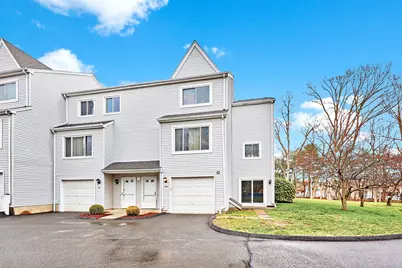 69 Northwest Drive #APT 60, Plainville, CT 06062 - Photo 1