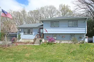 226 Beth Ln, Waterbury, CT 06705 - Photo 1