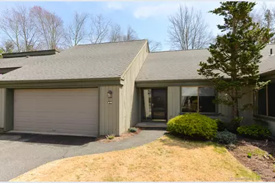 11 Heritage Crest #B, Southbury, CT 06488 - Photo 1