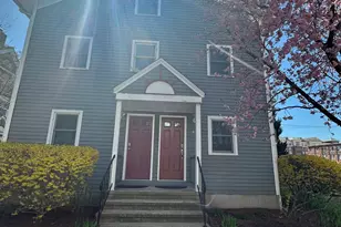 427 Blake St, New Haven, CT 06515 - Photo 1