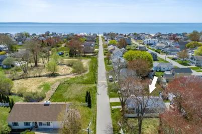 33 Gorton Avenue, Old Lyme, CT 06371 - Photo 1