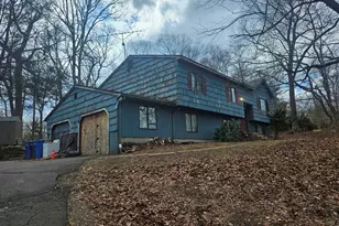 61 Cali Dr, Shelton, CT 06484 - Photo 1