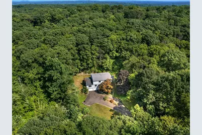 8 Oak Lane, Weston, CT 06883 - Photo 3