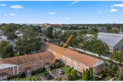 40 Lindstrom Road #40, Stamford, CT 06902 - Photo 1