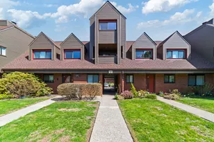 72 Montoya Dr, Branford, CT 06405 - Photo 1