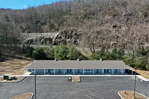 1030 Federal Rd, Brookfield, CT 06804 - Photo 1