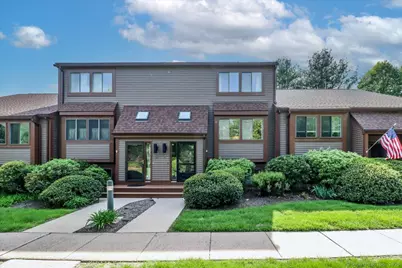 61 Wickhams Fancy #61, Canton, CT 06019 - Photo 1