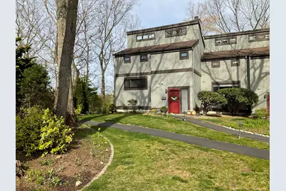 22 Harbour Village #A, Branford, CT 06405 - Photo 1