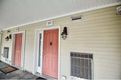 3250 Fairfield Avenue #APT 103, Bridgeport, CT 06605 - Photo 1